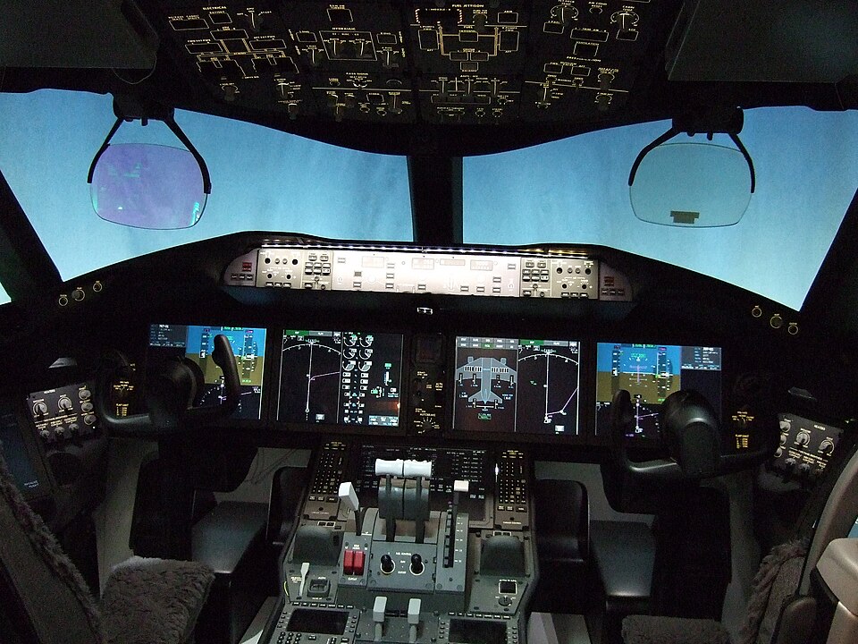 Boeing 787 uçuş güvertesi